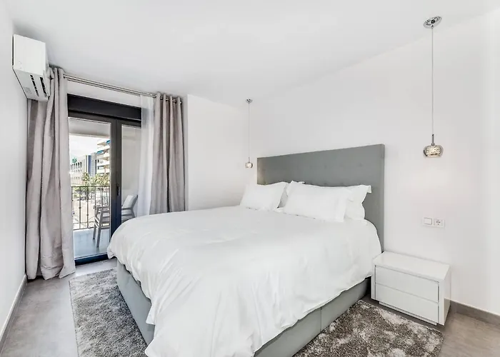 By Riva - Luxurious, Exclusive 2 Bedroom Inside Puerto Banus *