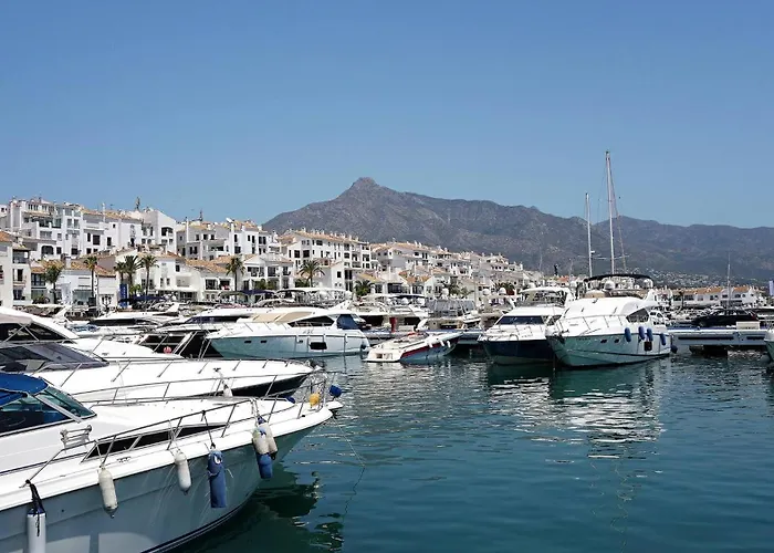 Apartmán By Riva - Luxurious, Exclusive 2 Bedroom Inside Puerto Banus *