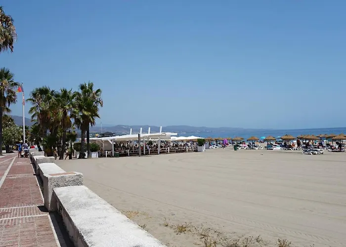 By Riva - Luxurious, Exclusive 2 Bedroom Inside Puerto Banus Appartamento