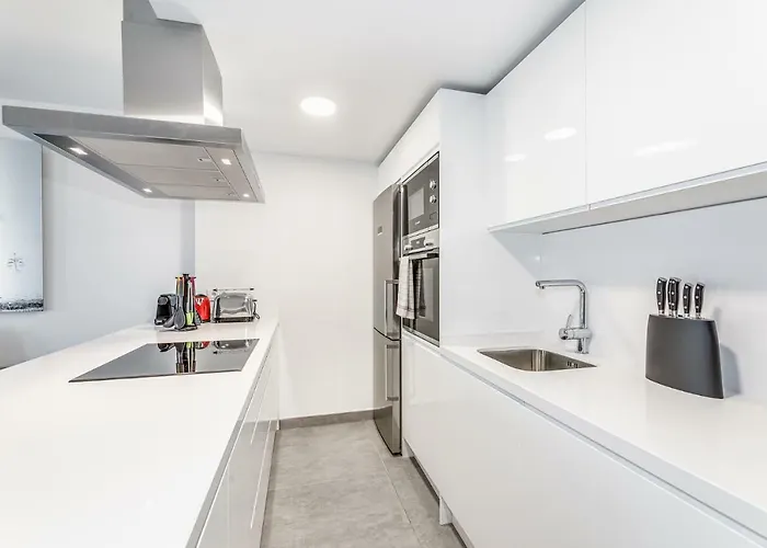 דירה By Riva - Luxurious, Exclusive 2 Bedroom Inside Puerto Banus