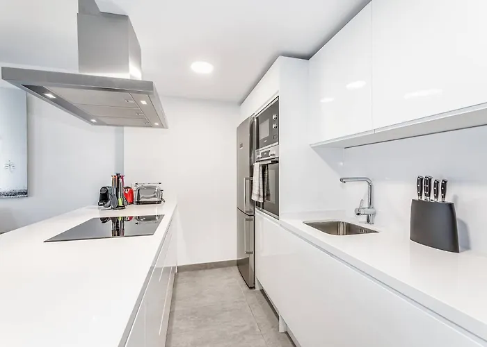 Lägenhet By Riva - Luxurious, Exclusive 2 Bedroom Inside Puerto Banus