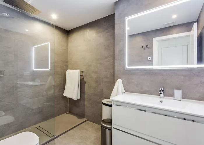 By Riva - Luxurious, Exclusive 2 Bedroom Inside Puerto Banus Marbella